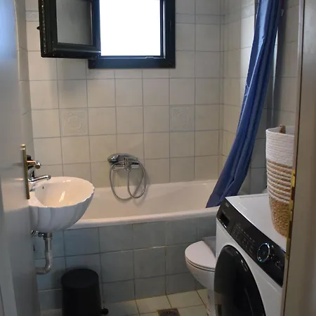 Lux, Seaview, Parking, Panorama - Thearetsouplace, 1g Wifi, Netflix, Cosmote Tv Apartment *